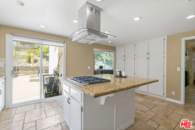 683 Triunfo Canyon Road, Westlake Village CA: https://media.crmls.org/mediaz/d405db3a-b969-4bd8-bbbf-a1e84e8a2b86.jpg