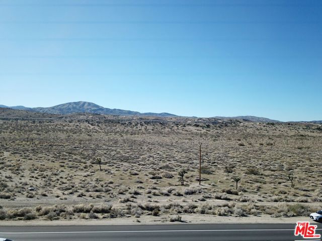 6298 Pearblossom Highway, Palmdale CA: https://media.crmls.org/mediaz/d406cffd-9c29-454a-9d41-42f8b0b8acd0.jpg