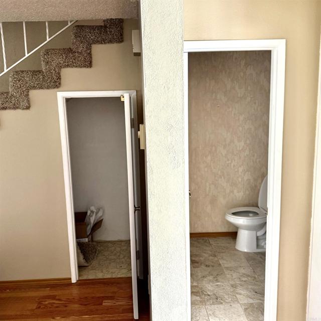 Image 4 of 22 For 1149 Emerald Avenue