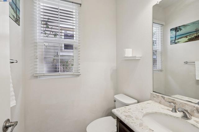 5010 Barrenstar Way, San Ramon CA: https://media.crmls.org/mediaz/d40828bd-7a67-48b9-a2be-6269f99e87c6.jpg