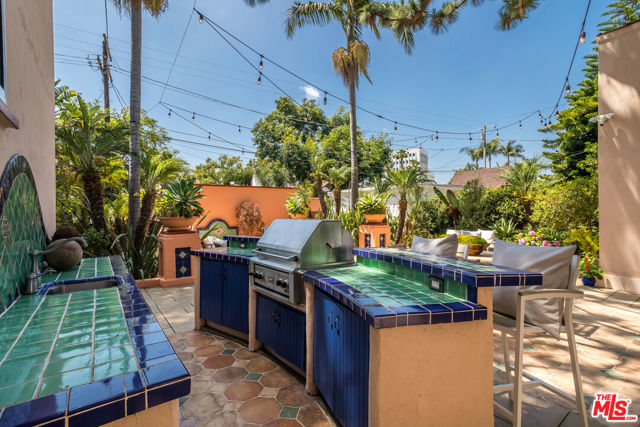 755 S Highland Avenue, Los Angeles CA: https://media.crmls.org/mediaz/d40b53df-0096-46d2-aefa-5598d6bad530.jpg