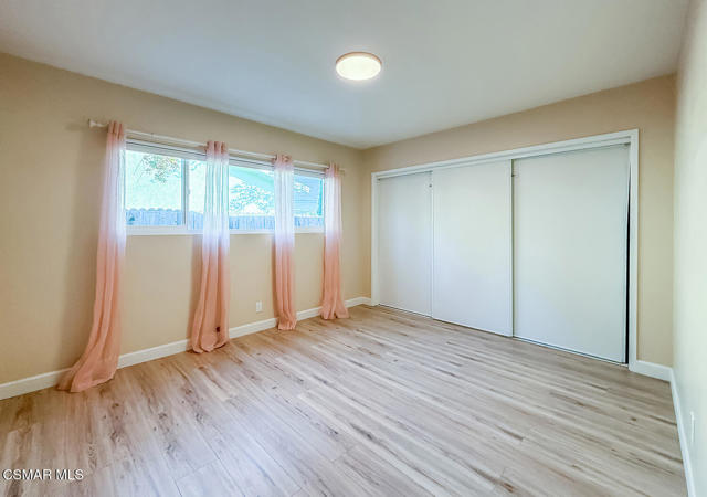 1251 Buckingham Drive, Thousand Oaks CA: https://media.crmls.org/mediaz/d40c0722-dbdb-47cd-abec-3d22a50a3920.jpg