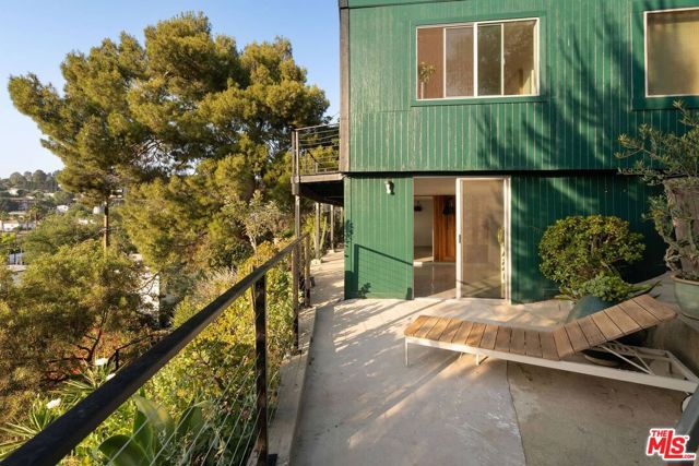3130 Isabel, Los Angeles CA: https://media.crmls.org/mediaz/d40d30d4-a24f-45b8-8ed8-a6c8bc3e10c9.jpg
