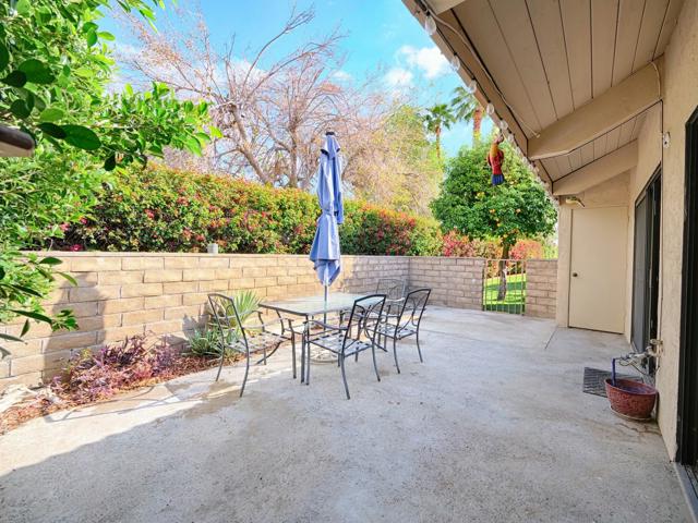 70100 Mirage Cove Drive, Rancho Mirage CA: https://media.crmls.org/mediaz/d40e2974-b537-4913-8fb6-70b69cea97f4.jpg
