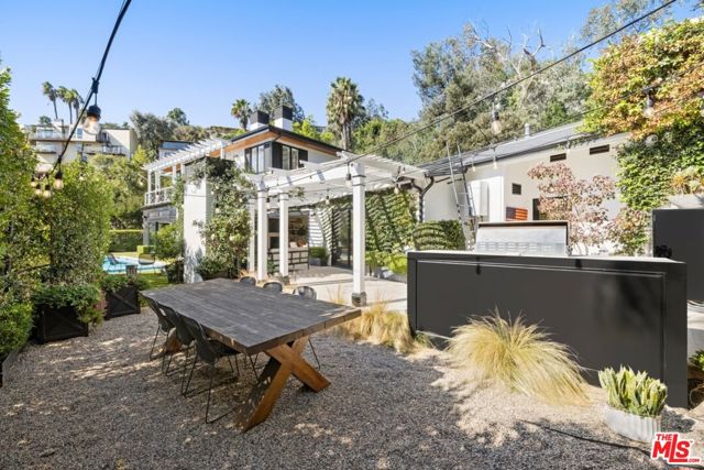 1640 N Kings Road, Los Angeles CA: https://media.crmls.org/mediaz/d40efd3b-34ee-45a2-a054-ff2f0df38df4.jpg