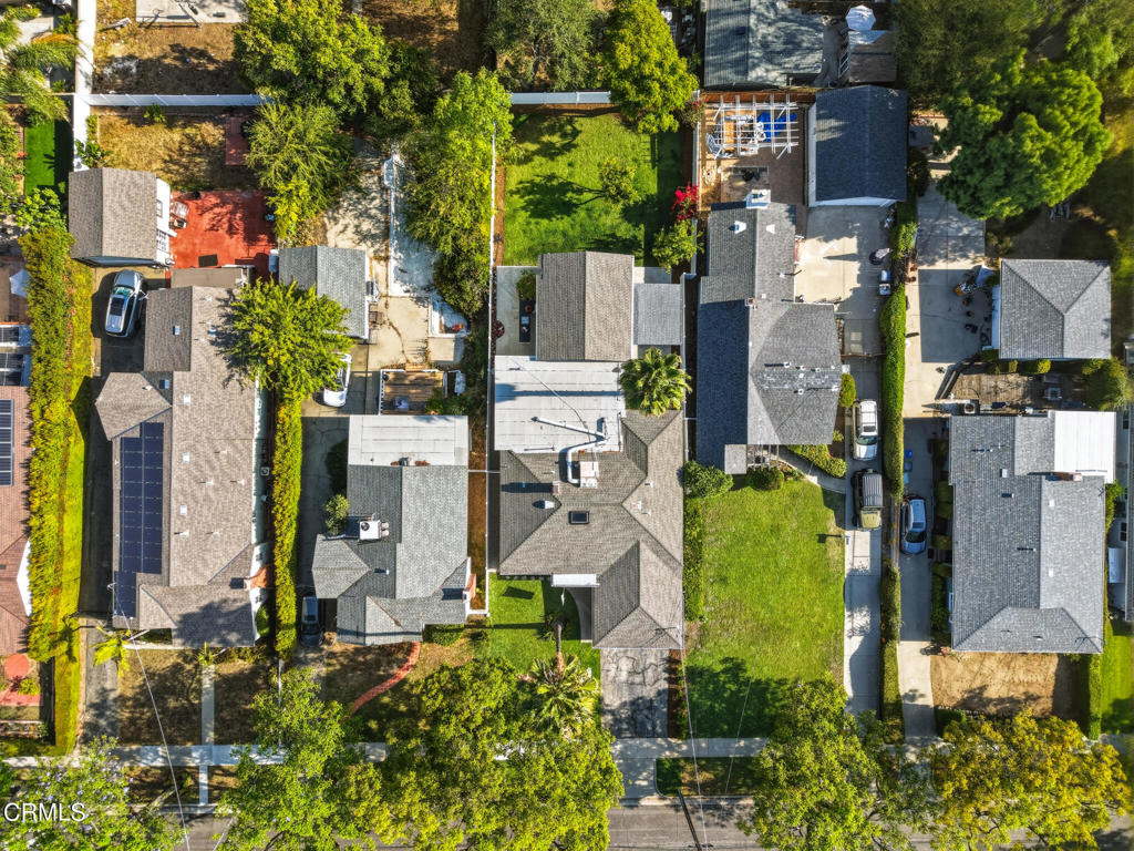 https://media.crmls.org/mediaz/d40f21de-90a8-499f-99e0-eaa93faee9b2.jpg?preset=X-Large