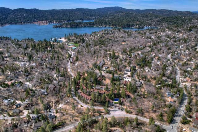 Detail Gallery Image 53 of 64 For 966 Willow Creek Rd #36,  Lake Arrowhead,  CA 92352 - 3 Beds | 2/1 Baths