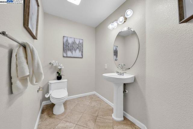 48912 Crown Ridge Cmn, Fremont CA: https://media.crmls.org/mediaz/d40ff24e-8725-4352-b98d-b6c731e8be44.jpg