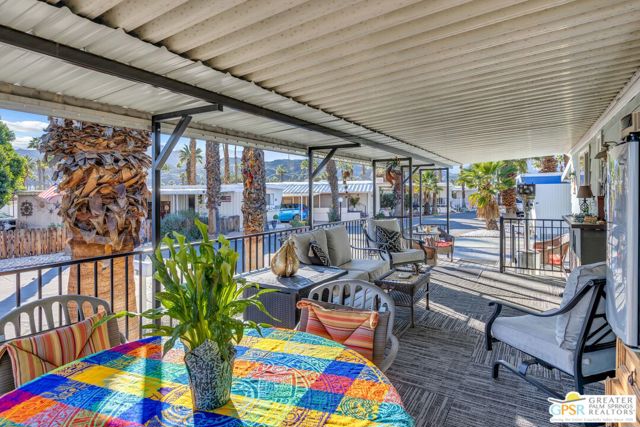 7 Lincoln, Cathedral City CA: https://media.crmls.org/mediaz/d4101010-4130-46de-ade6-41146a42a2d6.jpg