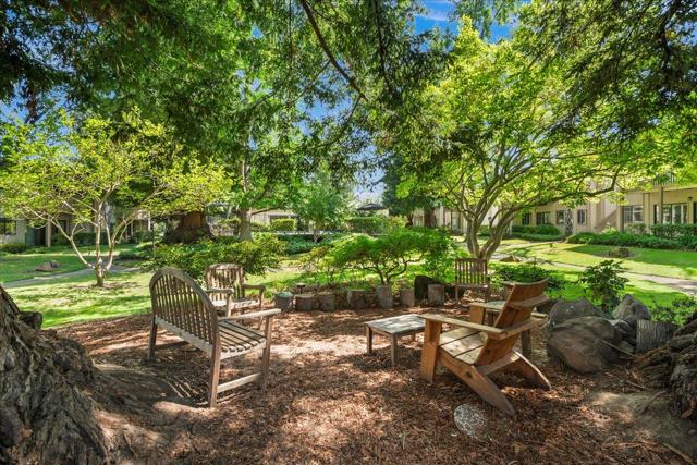 50 Horgan Avenue, Redwood City CA: https://media.crmls.org/mediaz/d411573c-b6f7-4f2a-9056-41323224beca.jpg