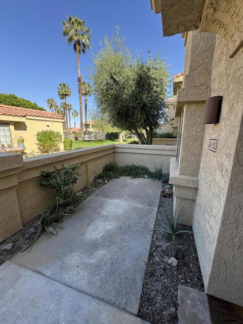 Image 13 of 20 For 68153 Lakeland Drive
