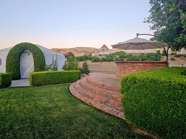 54800 Lonoak Road, King City CA: https://media.crmls.org/mediaz/d413a93e-4364-4805-a582-ca47a01a4962.jpg