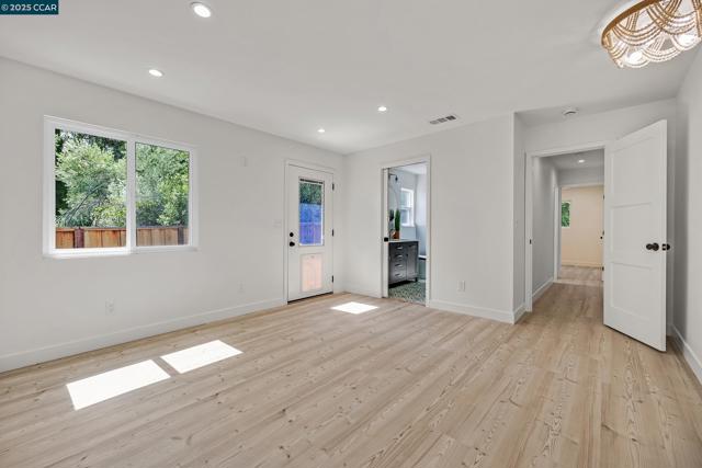 1952 Montclair Court, Walnut Creek CA: https://media.crmls.org/mediaz/d413d3d2-7076-4363-b231-db76f2de9faa.jpg