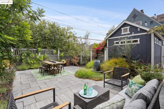 1042 Santa Clara Ave, Alameda CA: https://media.crmls.org/mediaz/d4148147-ae4e-49e9-8a3b-b5def275a0f9.jpg