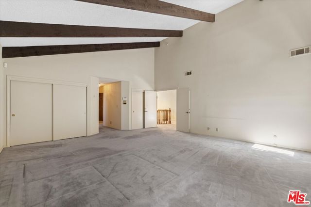 4560 Densmore Avenue, Encino CA: https://media.crmls.org/mediaz/d4150ea0-3821-49d7-938b-7d1a340edc26.jpg