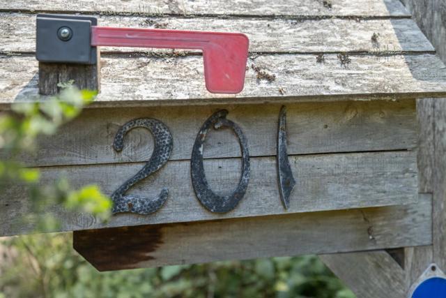 201 Hill House Road, Boulder Creek CA: https://media.crmls.org/mediaz/d41617ae-b95f-49f1-8df2-2031dd9a01dd.jpg