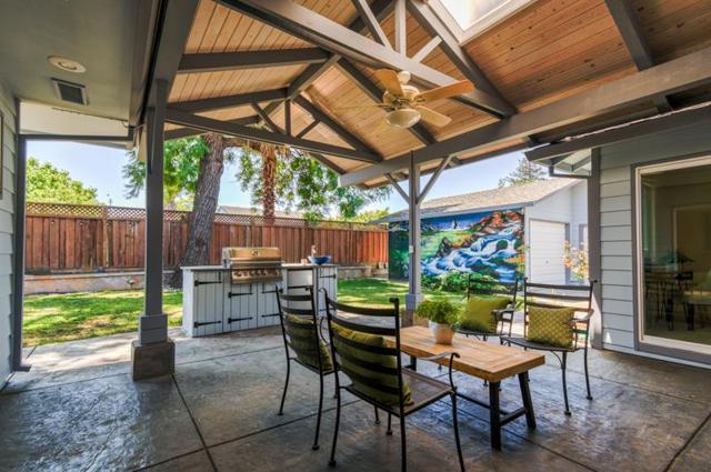 970 W Hedegard Avenue, Campbell CA: https://media.crmls.org/mediaz/d41699f3-7214-4fa7-82a2-34f13af3c665.jpg