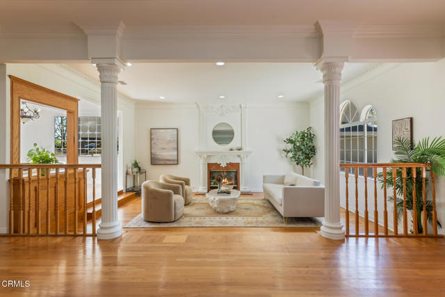 Detail Gallery Image 6 of 70 For 4926 Crown Ave, La Canada Flintridge,  CA 91011 - 3 Beds | 3/1 Baths