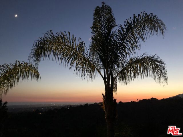 3756 FOOTHILL ESTATE (Private Lane) Road, Santa Barbara CA: https://media.crmls.org/mediaz/d418d3f1-6156-42df-9203-83398b137e7d.jpg