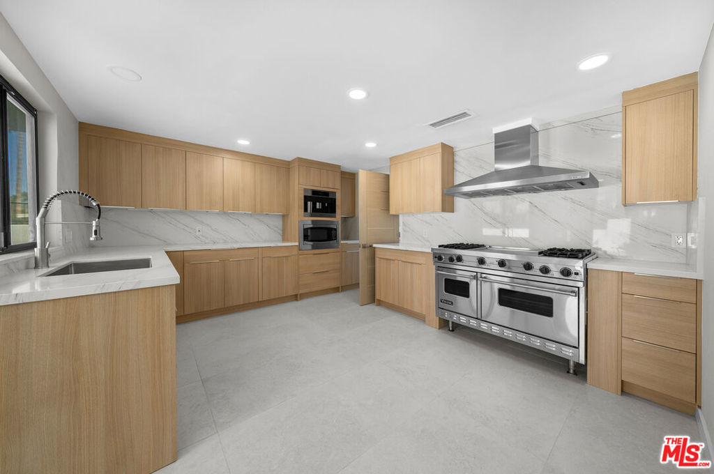 MLS #25597877 image #37