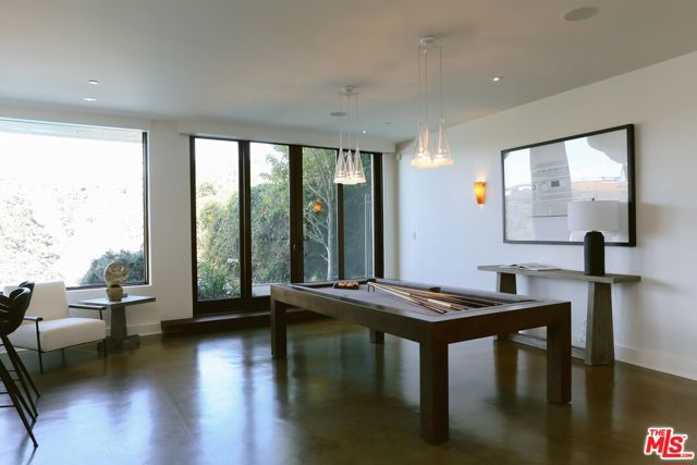 Drew Fenton | 1535 Umeo Road Pacific Palisades CA | MLS: 6904858