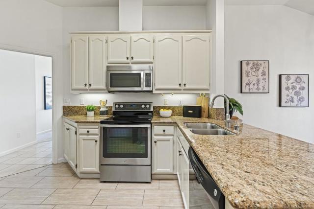 8646 Solera Drive, San Jose CA: https://media.crmls.org/mediaz/d41aae52-cd07-4910-82ca-580b178f566b.jpg