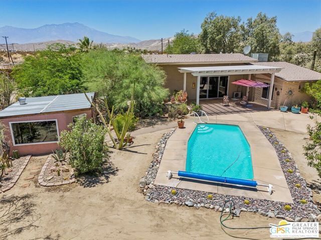22950 Henry Road, Desert Hot Springs CA: https://media.crmls.org/mediaz/d41ad8a9-d20f-48a0-bf94-d086ab8cd05e.jpg