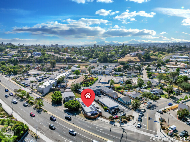 157 59 Natal WAY, Vista CA: https://media.crmls.org/mediaz/d41cbd95-b2ca-4309-b660-35090ff19cca.jpg