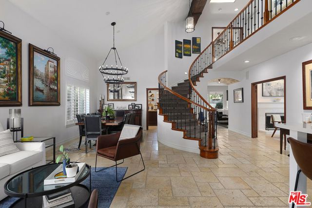 1786 Blossom Court, Thousand Oaks CA: https://media.crmls.org/mediaz/d41fecc8-28dc-41a5-b7ee-dfcfed543bcc.jpg