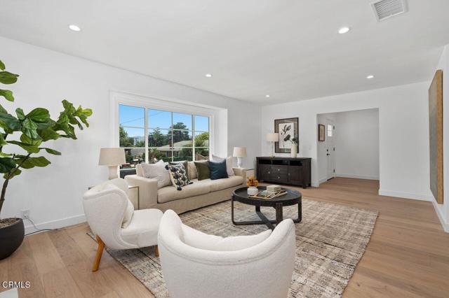 1105 Fairview Drive, La Canada Flintridge CA: https://media.crmls.org/mediaz/d4205523-0ca6-419d-a2b7-06947396c46c.jpg