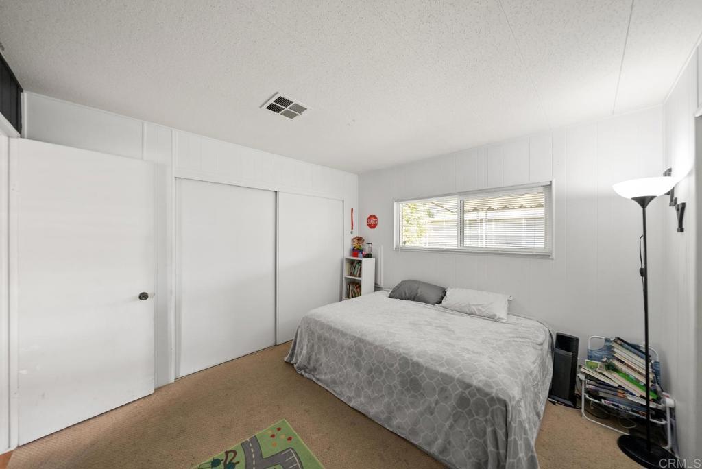 2700 Valley Parkway - photo 17