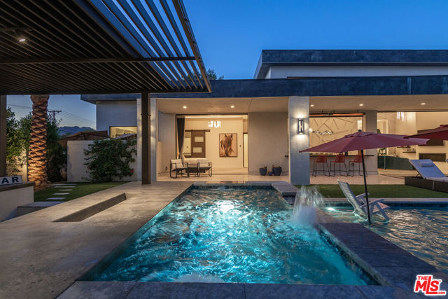 78155 Calle Cadiz, La Quinta CA: https://media.crmls.org/mediaz/d420a703-5abb-447b-aa26-1c63ecdd6508.jpg