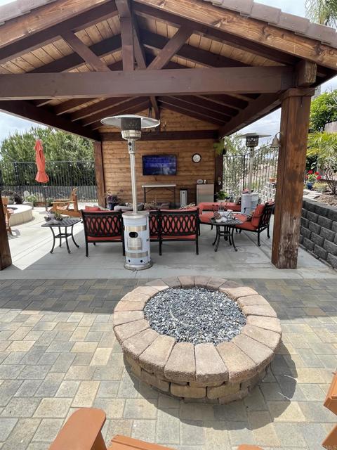 Detail Gallery Image 26 of 26 For 346 Rimhurst Ct, Oceanside,  CA 92058 - 4 Beds | 2 Baths