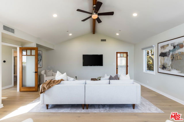 Drew Fenton | 509 Wynola Street Pacific Palisades CA | MLS: 7365865 Drew Fenton | 509 Wynola Street Pacific Palisades CA | MLS: 7365865