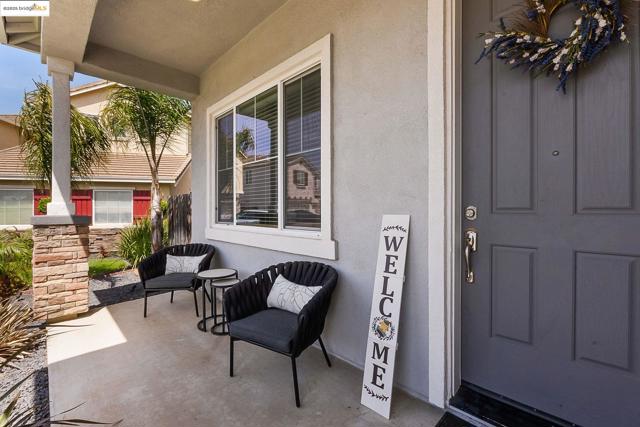 150 Ridge Crest Ct, Oakley CA: https://media.crmls.org/mediaz/d4214353-5faf-4dd9-bd00-6b72c2235b73.jpg