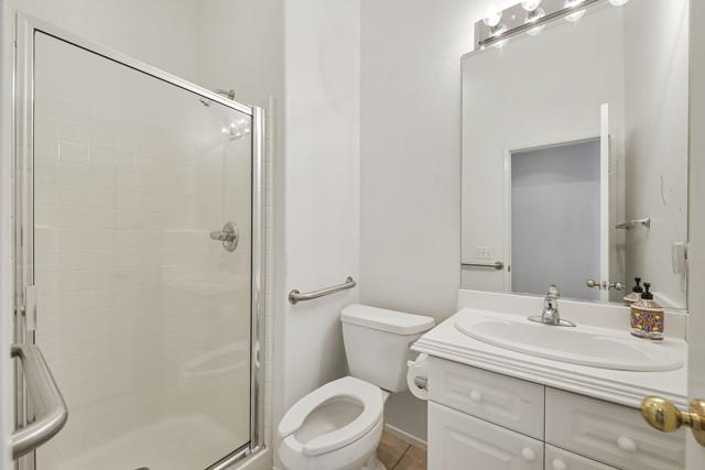 245 Strada Nova, Palm Desert, CA 92260