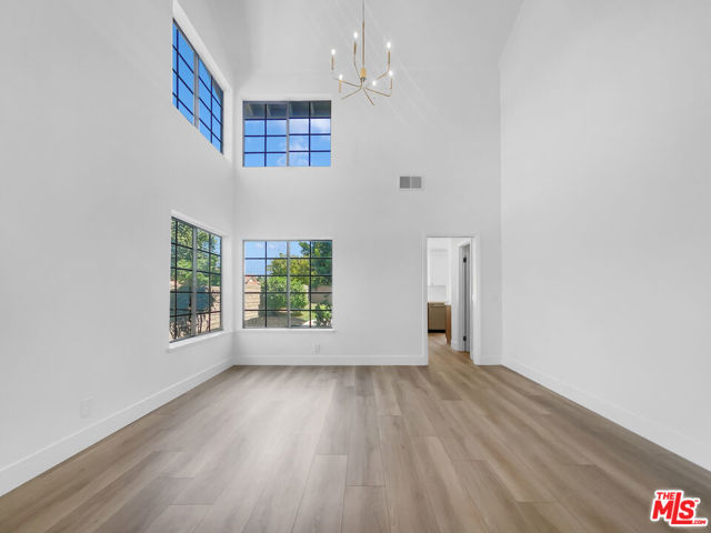 7840 Hillary Drive, West Hills CA: https://media.crmls.org/mediaz/d4216823-8cb6-4561-a794-ad9be4599cd6.jpg