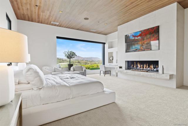 Image 28 of 52 For 5516 La Crescenta