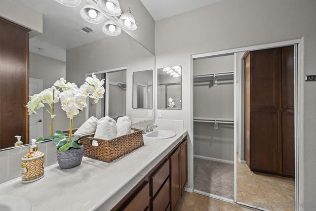 2701 Villas Way, San Diego CA: https://media.crmls.org/mediaz/d421d96f-32c2-4c6c-acb8-9dffed085e16.jpg