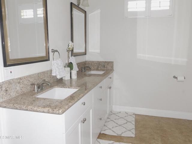 467 Sundance Street, Thousand Oaks CA: https://media.crmls.org/mediaz/d421e0dd-3d8e-4364-8b28-b0122d3cf672.jpg