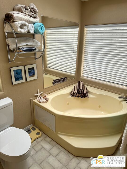 17640 Corkill Road, Desert Hot Springs CA: https://media.crmls.org/mediaz/d4228444-90b7-4512-b428-cd1e355599e5.jpg