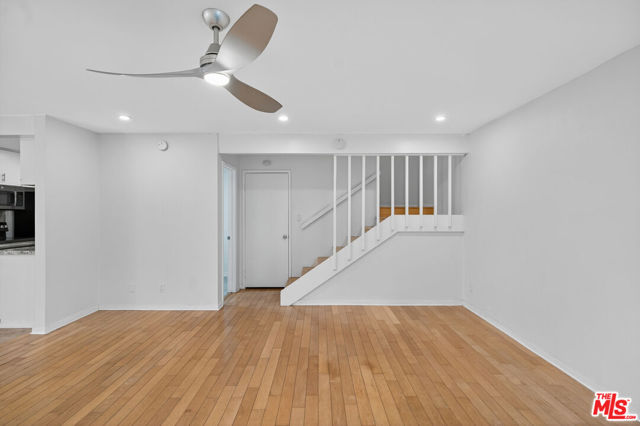 394 S MIRALESTE Drive, San Pedro CA: https://media.crmls.org/mediaz/d4232aef-a9ad-4e6d-8b23-2cfc2fa6c705.jpg
