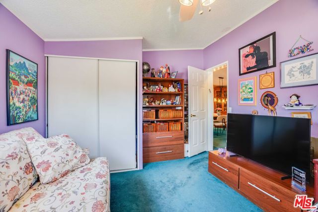 1111 Cherokee, Topanga CA: https://media.crmls.org/mediaz/d42393bc-9d50-46ca-9b88-fb80a0c621f3.jpg