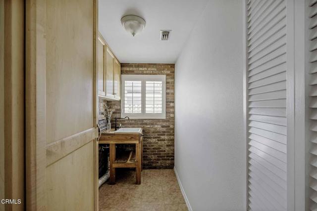 1779 Morada Place, Altadena CA: https://media.crmls.org/mediaz/d424944a-2a08-4142-ad1b-a30ab627f444.jpg