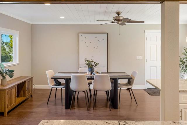 15410 Oak Hills Drive, Salinas CA: https://media.crmls.org/mediaz/d4255171-0af2-428c-bc96-464a50fb2f4c.jpg