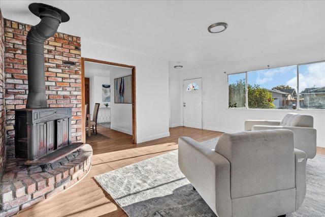 344 Pueblo Drive, Salinas CA: https://media.crmls.org/mediaz/d425edd2-9710-48af-82d8-a4dcc0172db3.jpg