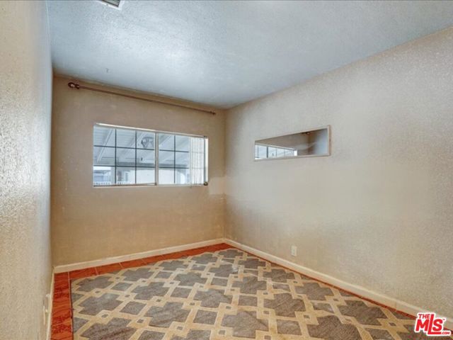 6230 Peach Avenue, Van Nuys CA: https://media.crmls.org/mediaz/d4261346-3c6d-4475-a69c-e1988011dd55.jpg