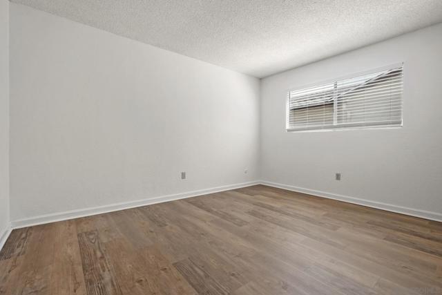 10625 Amantha Ave, San Diego CA: https://media.crmls.org/mediaz/d4268d29-d761-4821-b134-1cec16ef2218.jpg
