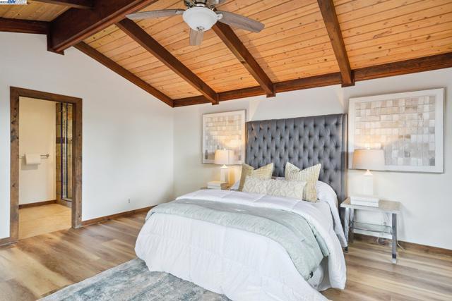 23762 Hutchinson Rd, Los Gatos CA: https://media.crmls.org/mediaz/d42749db-2f84-4cc9-9bb9-77bed869e1bb.jpg