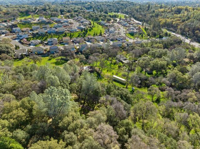 10264 Combie Road,  CA: https://media.crmls.org/mediaz/d4282aab-5b92-4519-bbad-d3762127848b.jpg